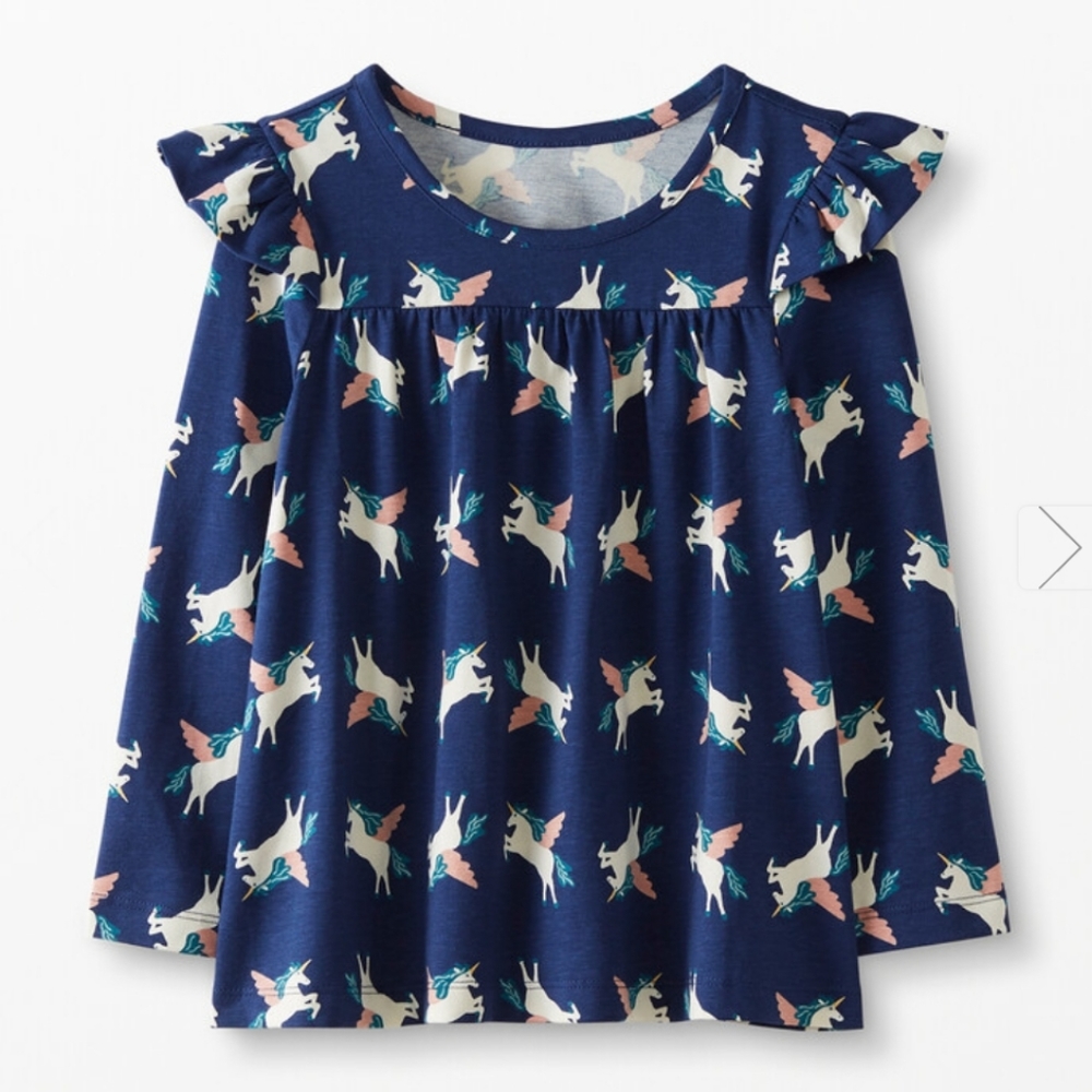 Hanna Andersson long sleeve flutter detail with Pegasus print, size 110cm or 5.